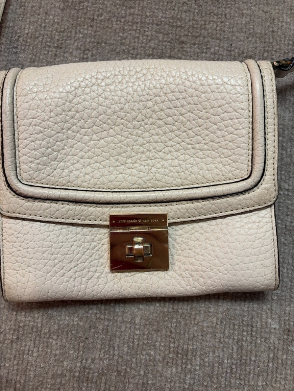 Kate Spade New York Cream Pebbled Leather Crossbody Bag Gold Turn Lock - Picture 2 of 7
